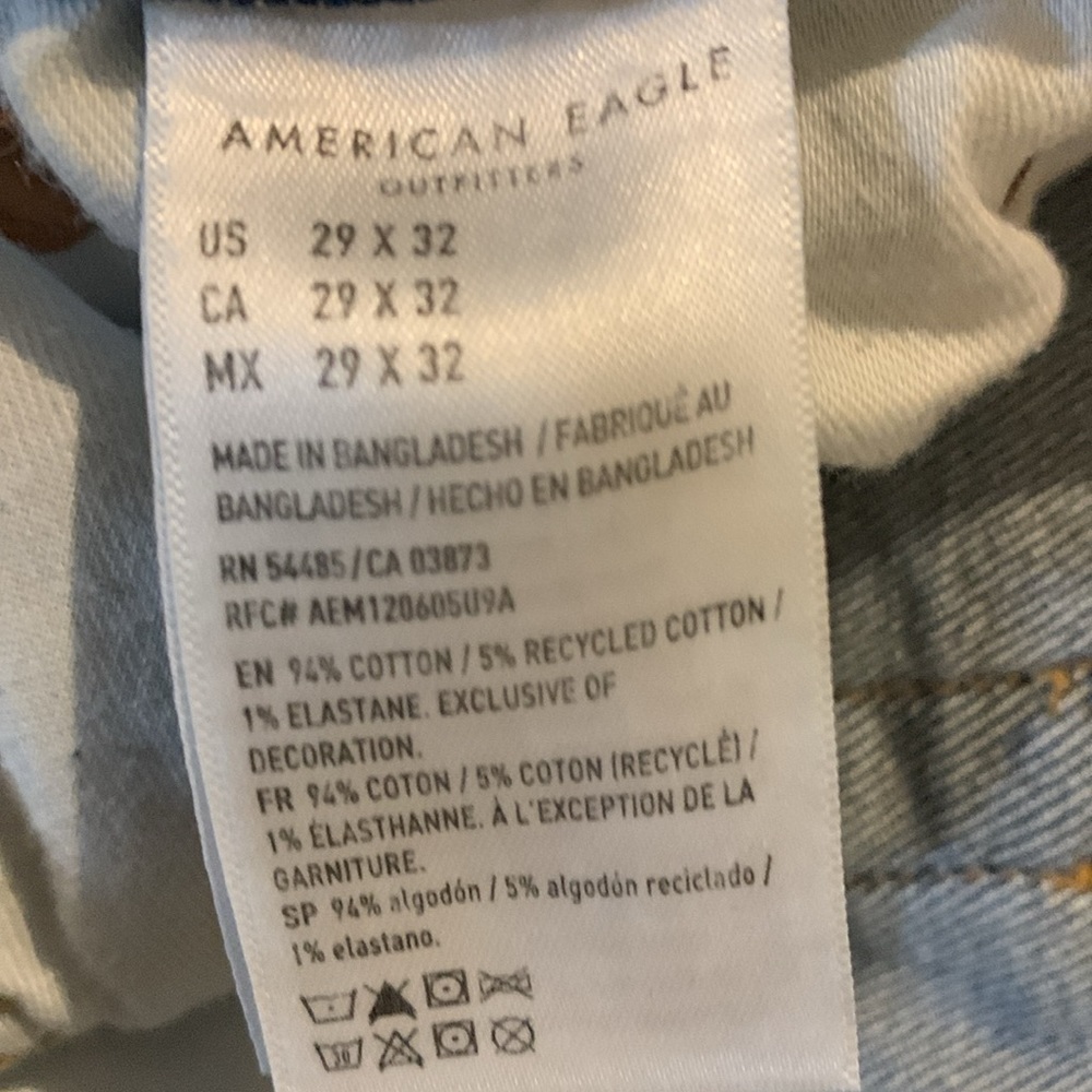 American Eagle Slim Straight Jeans. 29x32 - Picture 4 of 5